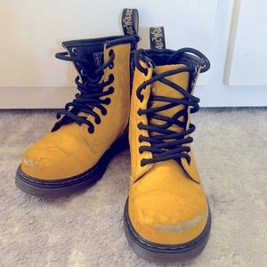 Doc Martens 1460 Original Kids Yellow lace/Zip-up Boot size 12